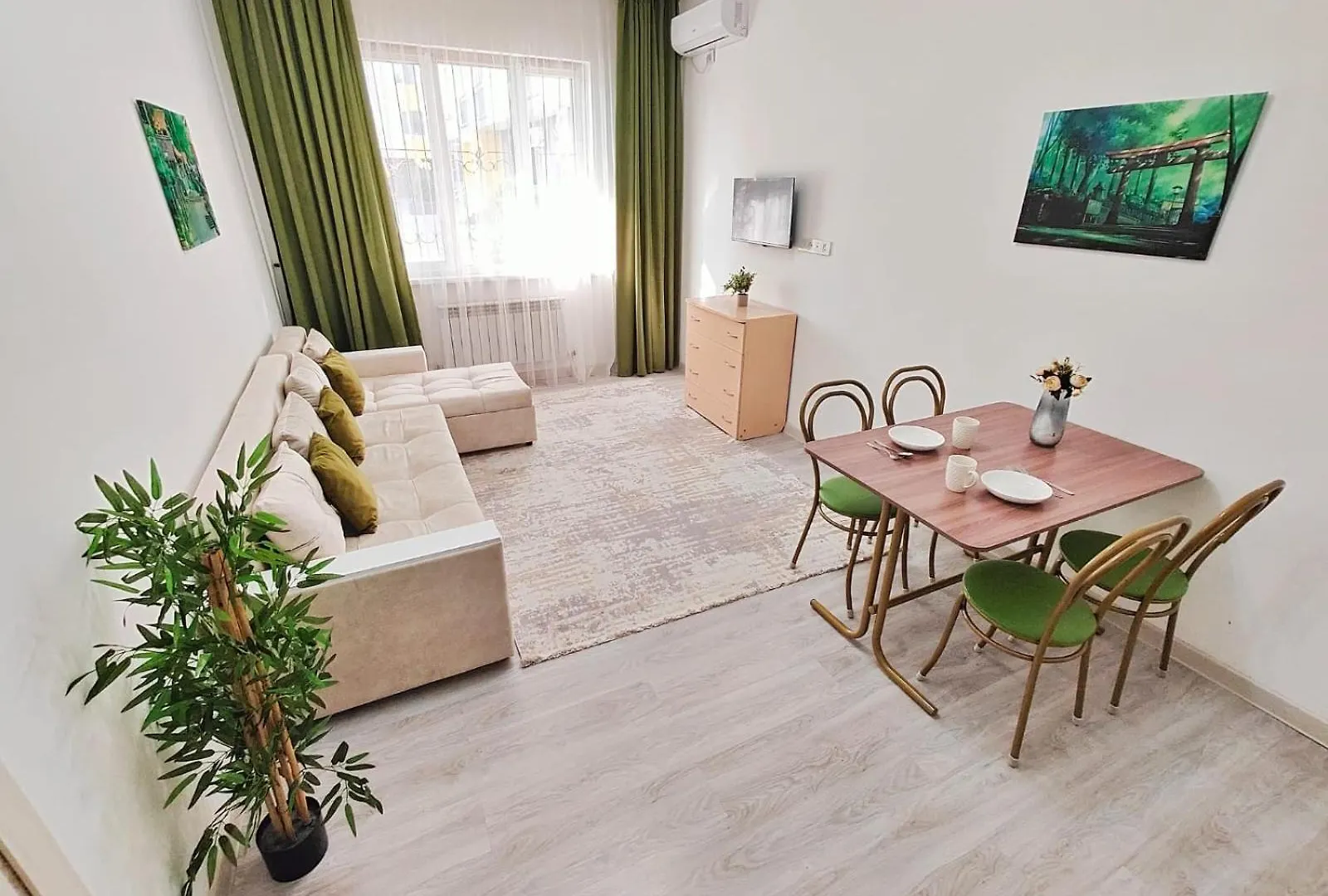 Apartaments Oskar Baisheva 28/4 Алматы 0*,